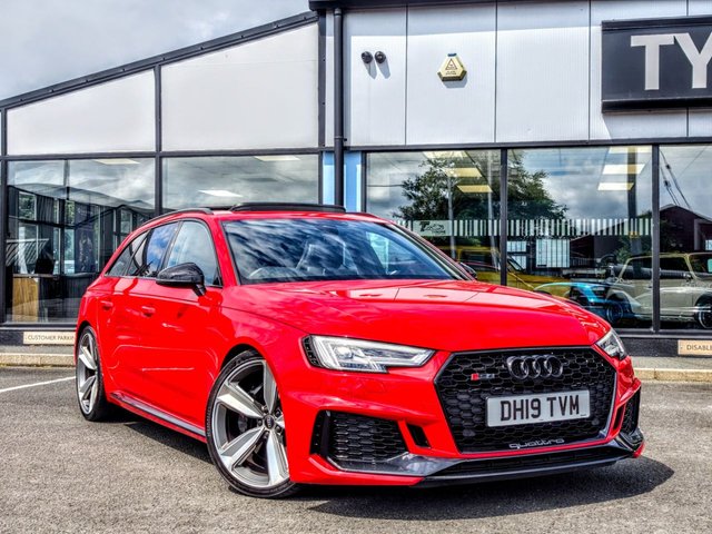 View our AUDI RS4 AVANT