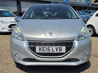 USED 2015 15 PEUGEOT 208 1.2 VTi PureTech Style Hatchback 3dr Petrol Manual Euro 6 (82 ps) LOW MILES + PANORAMIC SUNROOF + SAT NAV + SENSORS + TOUCHSCREEN