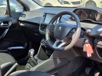 USED 2015 15 PEUGEOT 208 1.2 VTi PureTech Style Hatchback 3dr Petrol Manual Euro 6 (82 ps) LOW MILES + PANORAMIC SUNROOF + SAT NAV + SENSORS + TOUCHSCREEN