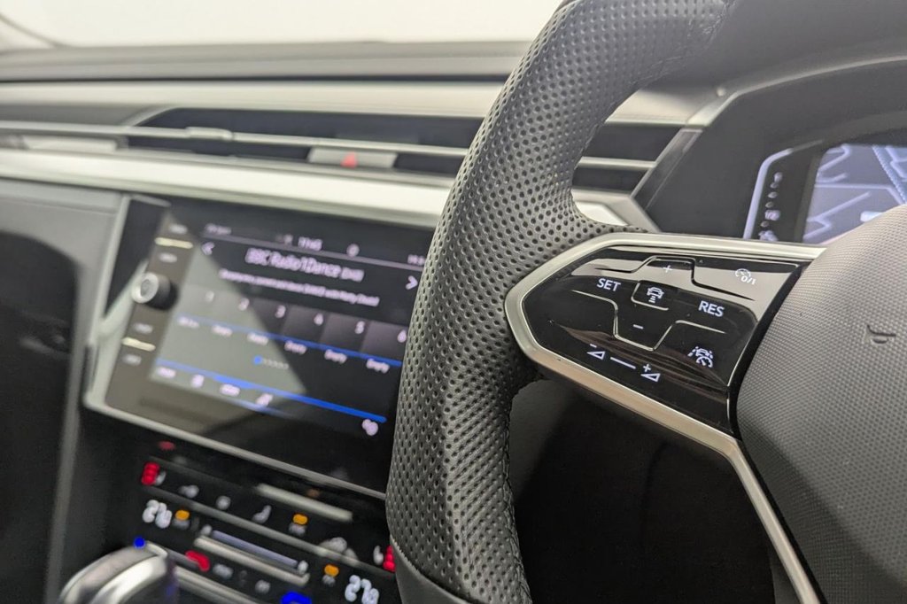 USED 2022 71 VOLKSWAGEN ARTEON 1.4 TSI 13kWh Elegance Shooting Brake 5dr Petrol Plug-in Hybrid DSG Euro 6 (s/s) (218 ps) Car Play, Rear Camera, Sat Nav