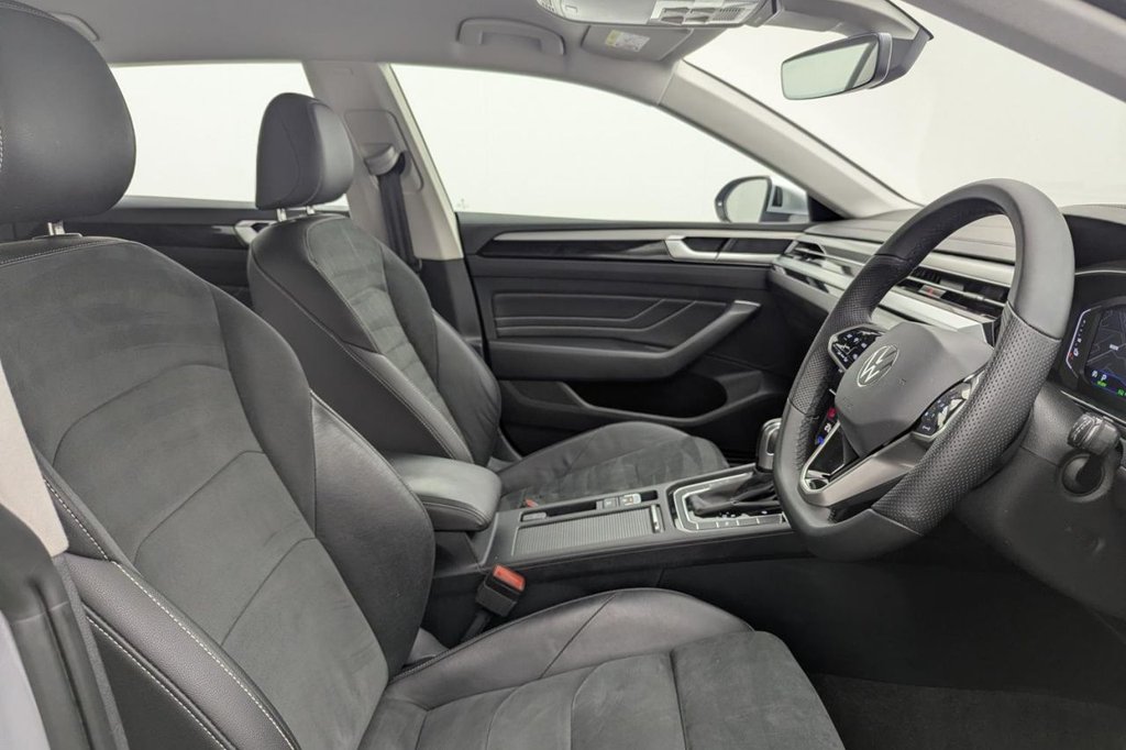 USED 2022 71 VOLKSWAGEN ARTEON 1.4 TSI 13kWh Elegance Shooting Brake 5dr Petrol Plug-in Hybrid DSG Euro 6 (s/s) (218 ps) Car Play, Rear Camera, Sat Nav