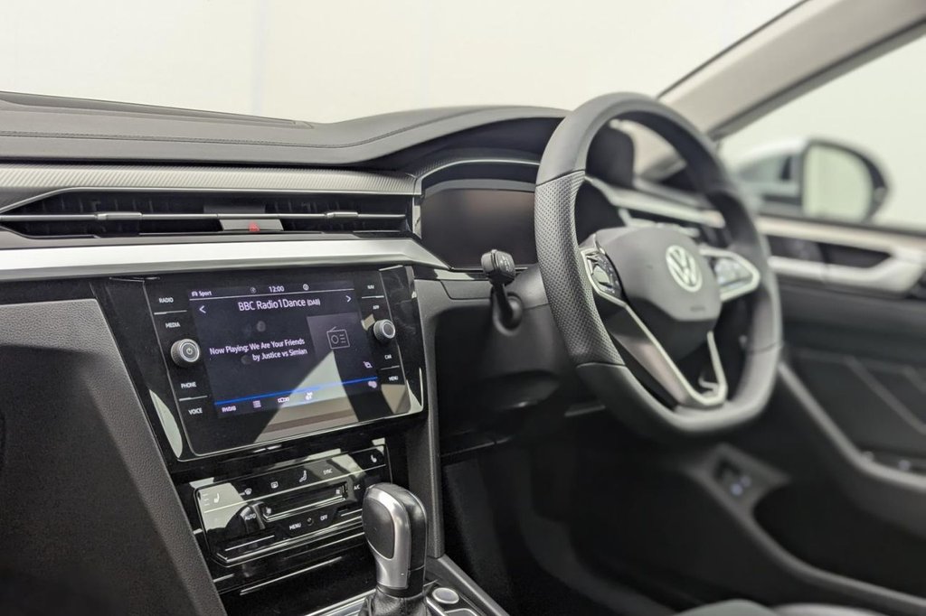 USED 2022 71 VOLKSWAGEN ARTEON 1.4 TSI 13kWh Elegance Shooting Brake 5dr Petrol Plug-in Hybrid DSG Euro 6 (s/s) (218 ps) Car Play, Rear Camera, Sat Nav
