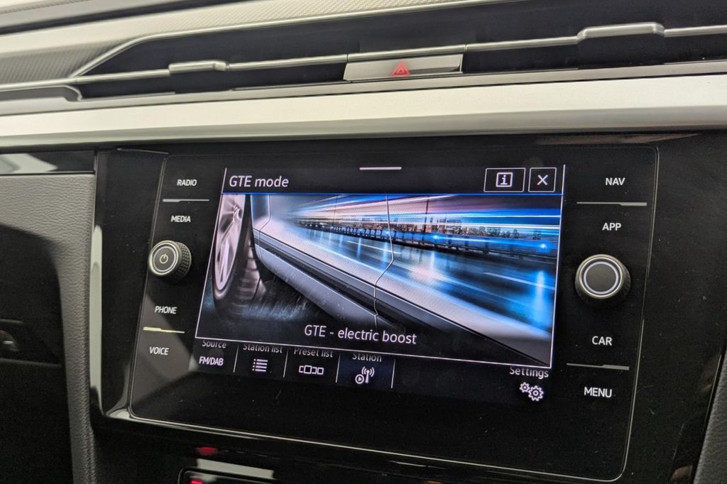 USED 2022 71 VOLKSWAGEN ARTEON 1.4 TSI 13kWh Elegance Shooting Brake 5dr Petrol Plug-in Hybrid DSG Euro 6 (s/s) (218 ps) Car Play, Rear Camera, Sat Nav