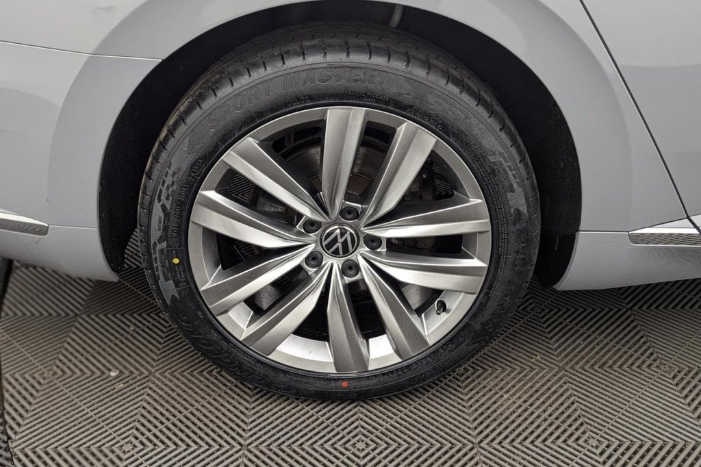 USED 2022 71 VOLKSWAGEN ARTEON 1.4 TSI 13kWh Elegance Shooting Brake 5dr Petrol Plug-in Hybrid DSG Euro 6 (s/s) (218 ps) Car Play, Rear Camera, Sat Nav