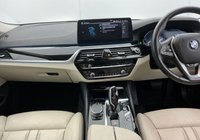USED 2021 21 BMW 5 SERIES 2.0 530e 12kWh SE Saloon 4dr Petrol Plug-in Hybrid Steptronic xDrive Euro 6 (s/s) (292 ps) COMFROT PACK, FULL BMW SERVICE HISTORY.
