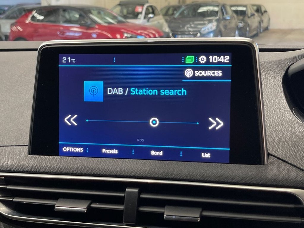 USED 2017 67 PEUGEOT 3008 1.2 PureTech Allure SUV 5dr Petrol Manual Euro 6 (s/s) (130 ps) APPLE CAR PLAY AND ANDROID AUTO