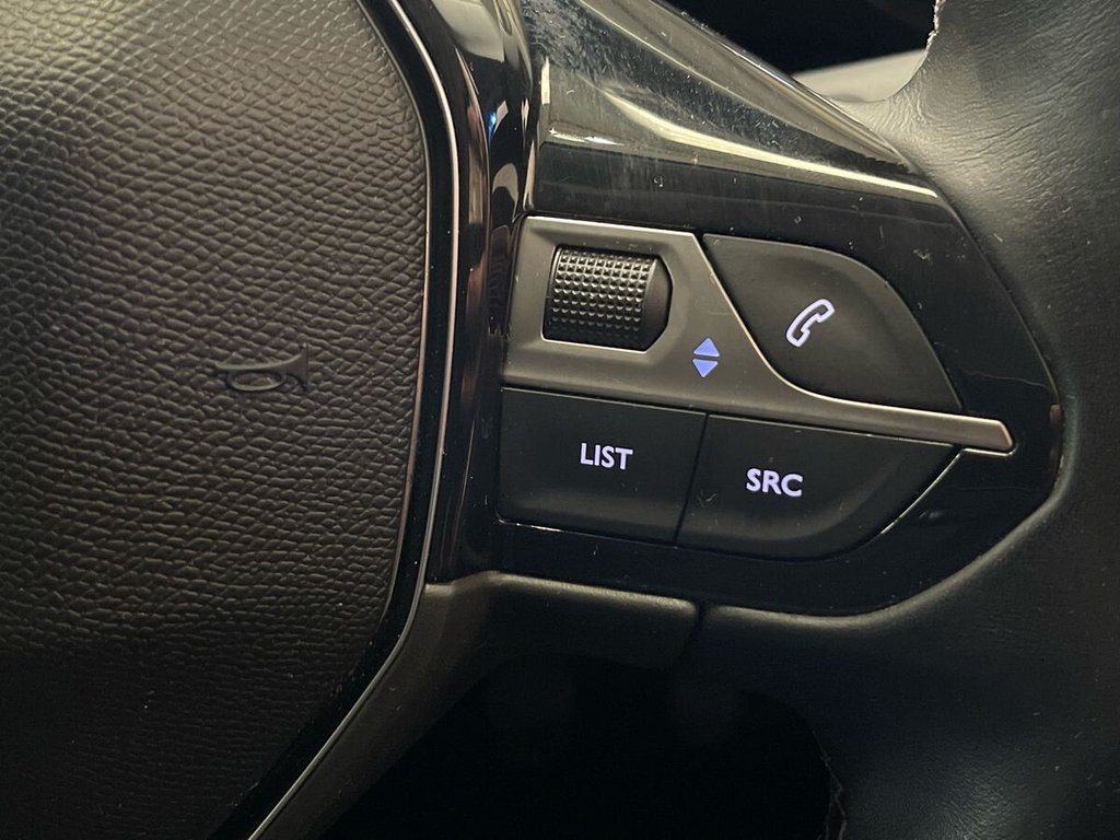 USED 2017 67 PEUGEOT 3008 1.2 PureTech Allure SUV 5dr Petrol Manual Euro 6 (s/s) (130 ps) APPLE CAR PLAY AND ANDROID AUTO