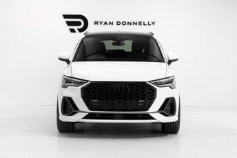 View our AUDI Q3