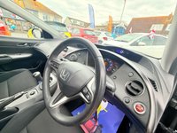 USED 2010 10 HONDA CIVIC 1.3  i-VTEC Type S Hatchback 3dr Petrol Manual (135 g/km, 98 bhp) 1 Lady owner from new with a FSH