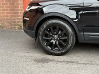 USED 2018 18 LAND ROVER RANGE ROVER EVOQUE 2.0 eD4 SE Tech SUV 5dr Diesel Manual FWD Euro 6 (s/s) (150 ps) BLACK+CLEANEXAMPLE+CHAINDONE