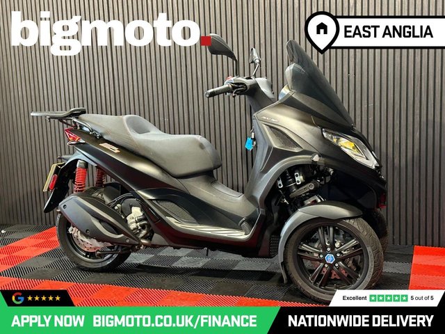 View our PIAGGIO MP3 300