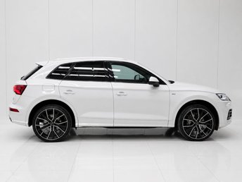 View our AUDI Q5