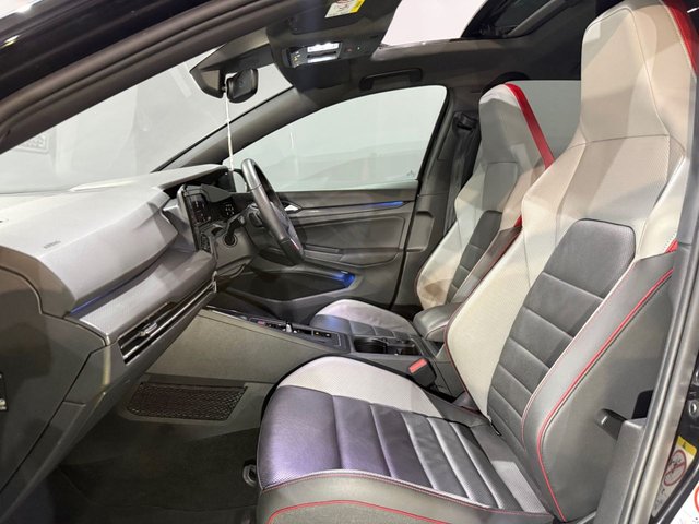View our VOLKSWAGEN GOLF