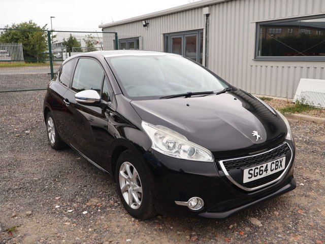 View our PEUGEOT 208