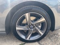 USED 2015 V VOLVO V40 2.0 D4 R-Design Hatchback 5dr Diesel Manual Euro 6 (s/s) (190 ps) 