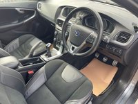 USED 2015 V VOLVO V40 2.0 D4 R-Design Hatchback 5dr Diesel Manual Euro 6 (s/s) (190 ps) 