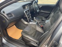 USED 2015 V VOLVO V40 2.0 D4 R-Design Hatchback 5dr Diesel Manual Euro 6 (s/s) (190 ps) 