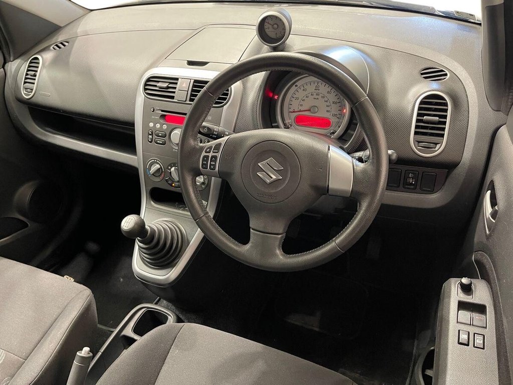 USED 2010 10 SUZUKI SPLASH 1.0 12V GLS MPV 5dr Petrol Manual Euro 4 (68 ps) air conditioning