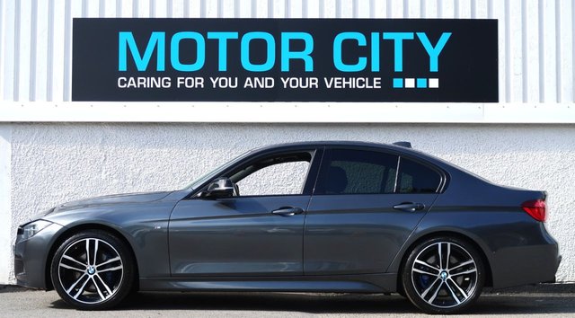 View our BMW 3 SERIES