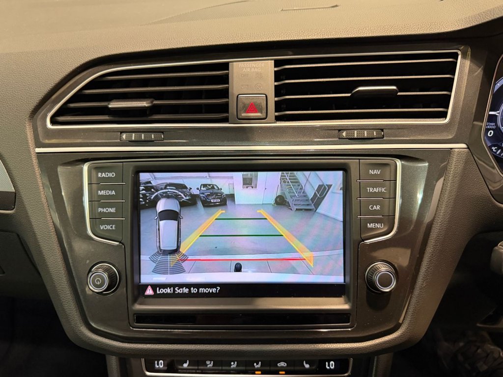 USED 2017 17 VOLKSWAGEN TIGUAN 2.0 BiTDI BlueMotion Tech R-Line SUV 5dr Diesel DSG 4Motion Euro 6 (s/s) (240 ps) 