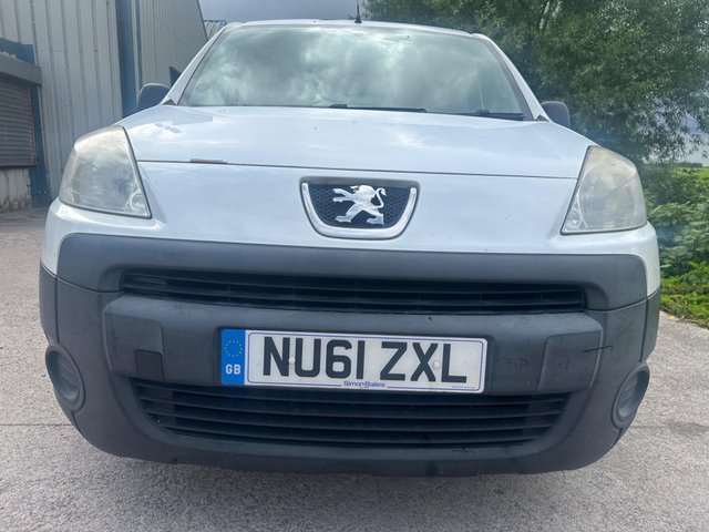 View our PEUGEOT PARTNER