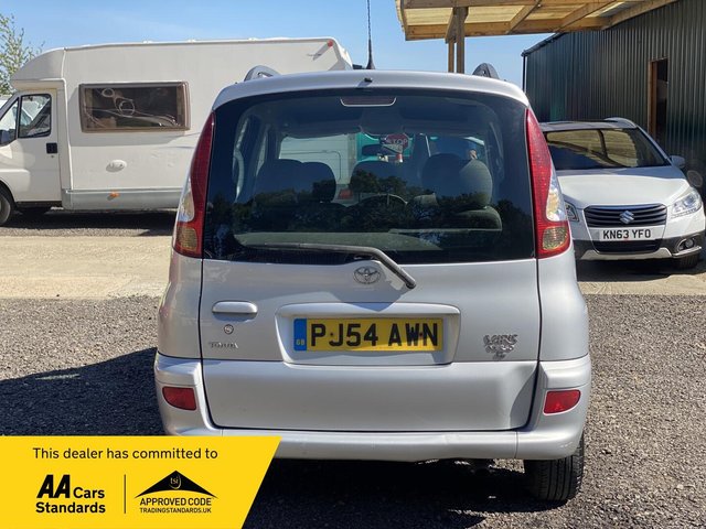 View our TOYOTA YARIS VERSO