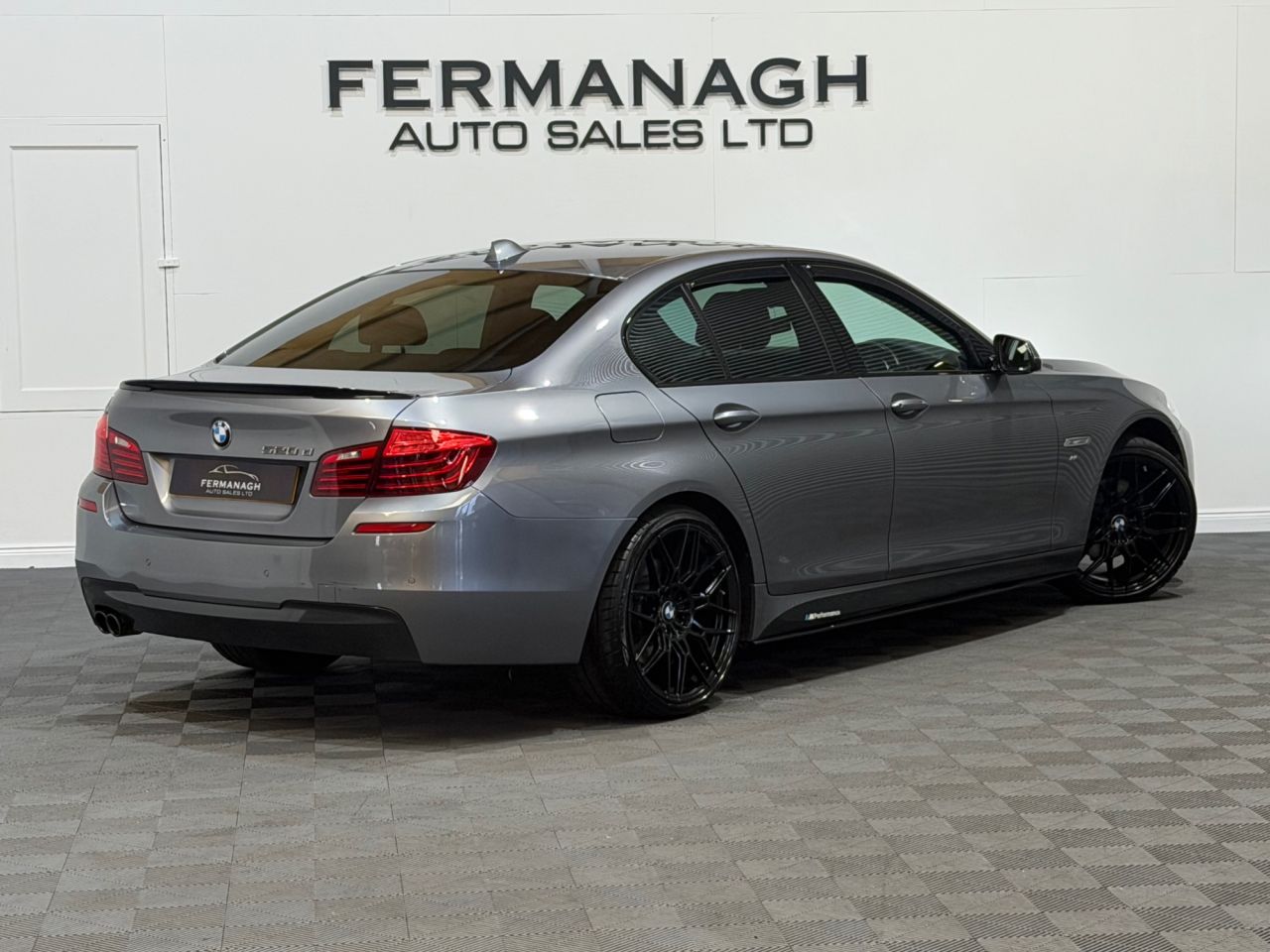 2016 BMW 5 SERIES 2.0 520d M Sport Saloon 4dr Diesel Auto Euro 6 (s/s) (190 ps) - vehicle photo 6 for sale on PureCar