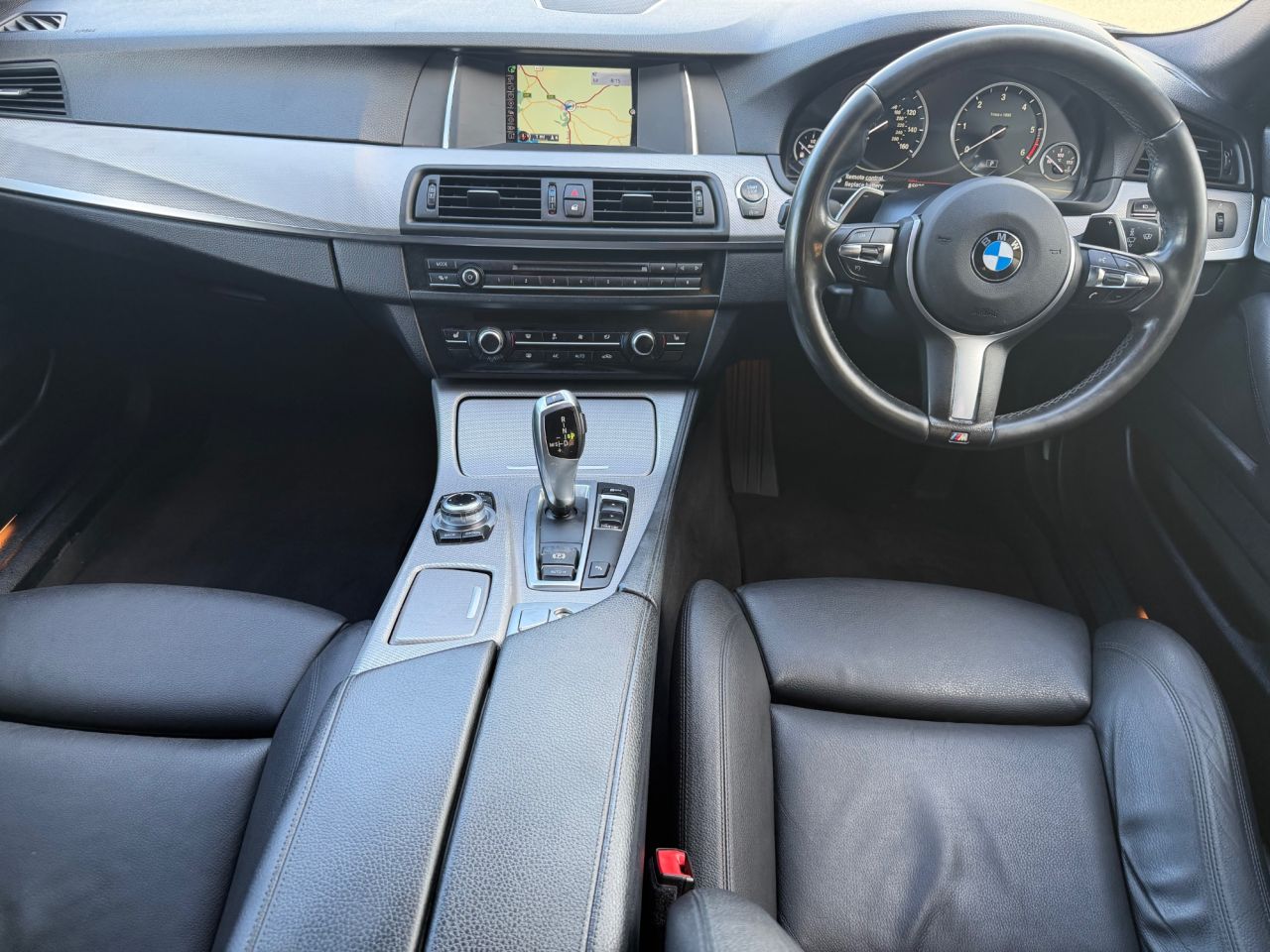 2016 BMW 5 SERIES 2.0 520d M Sport Saloon 4dr Diesel Auto Euro 6 (s/s) (190 ps) - vehicle photo 11 for sale on PureCar