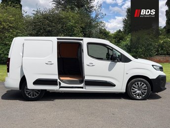 View our PEUGEOT PARTNER