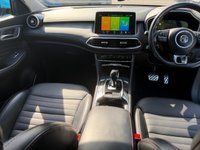 USED 2022 22 MG MG HS 1.5 T-GDI 16.6kWh Exclusive SUV 5dr Petrol Plug-in Hybrid Auto Euro 6 (s/s) (258 ps) 