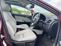 USED 2015 64 TOYOTA AVENSIS 2.2 D-CAT Excel Tourer Auto Euro 5 5dr PanRoof/Leather/Auto/TowBar