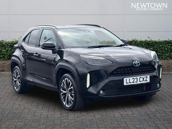 View our TOYOTA YARIS CROSS
