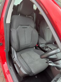 USED 2018 68 RENAULT KADJAR 1.3 TCe Dynamique Nav SUV 5dr Petrol Manual Euro 6 (s/s) (140 ps) 