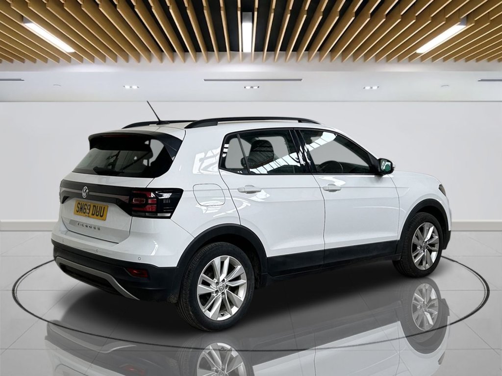 2019 Volkswagen T-Cross — image 6
