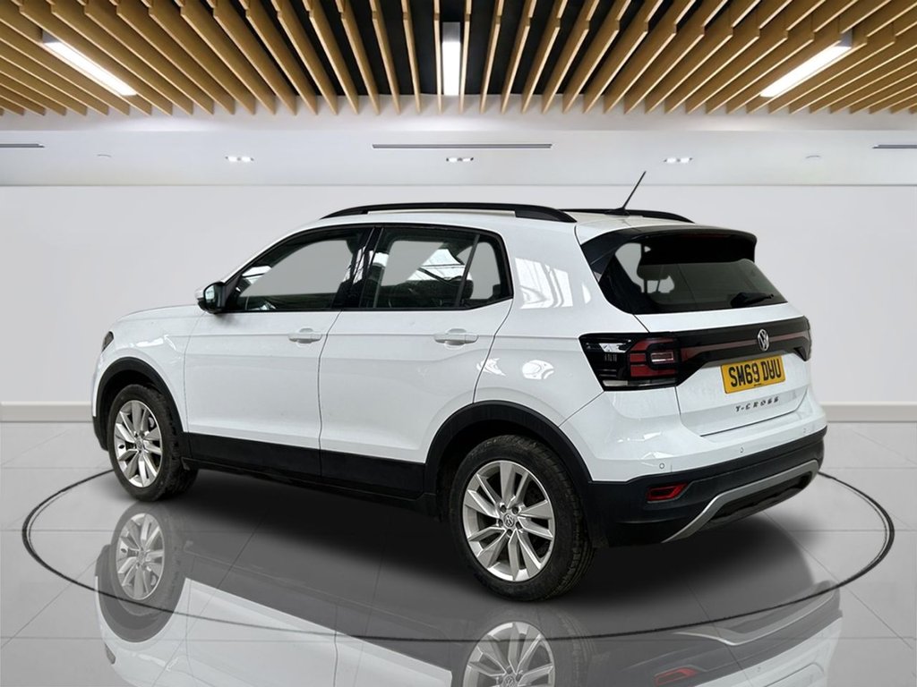 2019 Volkswagen T-Cross — image 5