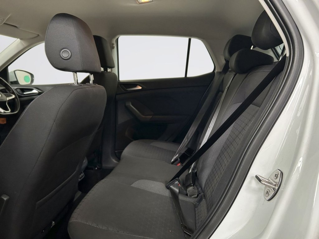 2019 Volkswagen T-Cross — image 9