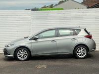 USED 2016 16 TOYOTA AURIS 1.8 VVT-h Business Edition Hatchback 5dr Petrol Hybrid CVT Euro 6 (s/s) (136 ps) 