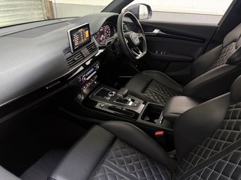 View our AUDI Q5