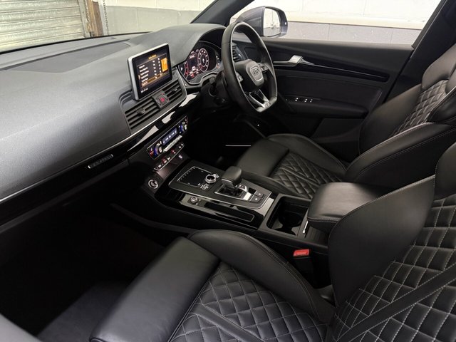 View our AUDI Q5