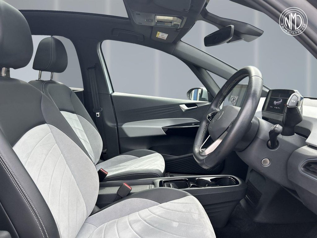 USED 2022 22 VOLKSWAGEN ID.3 Pro Performance 58kWh Family Hatchback 5dr Electric Auto (204 ps) 9.9%APR LOW MILEAGE PAN ROOF
