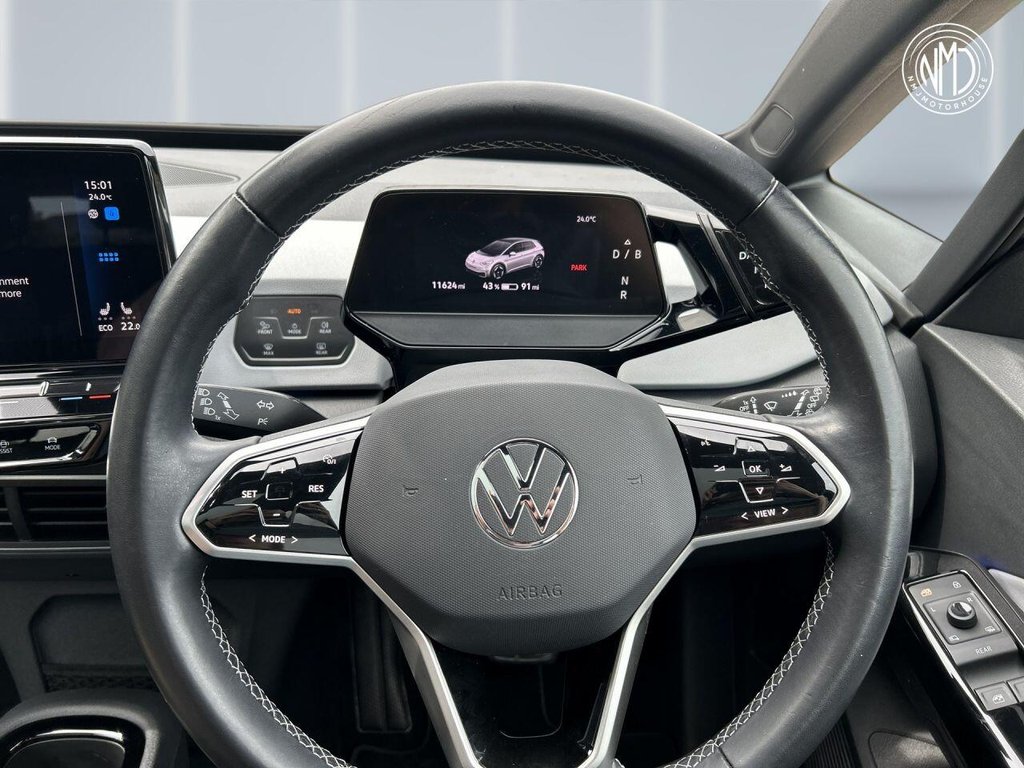USED 2022 22 VOLKSWAGEN ID.3 Pro Performance 58kWh Family Hatchback 5dr Electric Auto (204 ps) 9.9%APR LOW MILEAGE PAN ROOF
