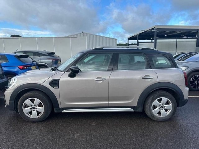 View our MINI COUNTRYMAN