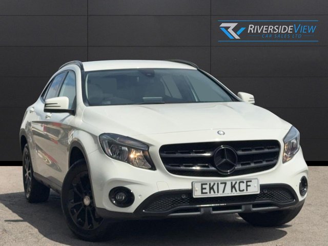 View our Mercedes-Benz Gla 2.1 GLA200d SE (Executive) SUV 5dr Diesel 7G-DCT Euro 6 (s/s) (136 ps)