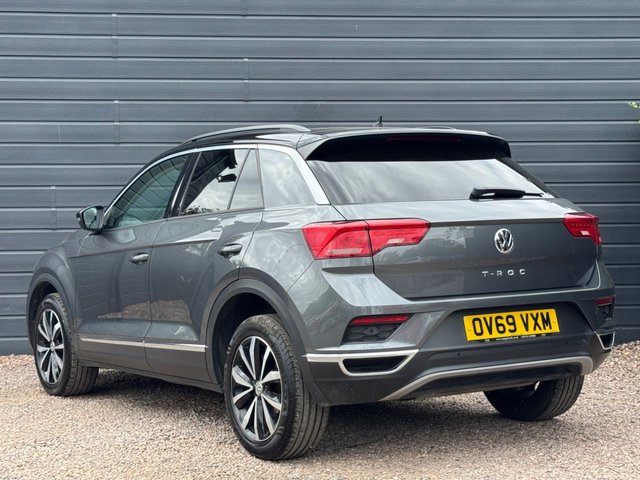 View our VOLKSWAGEN T-ROC