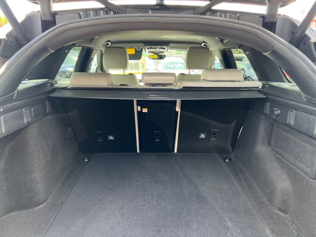 USED 2018 67 LAND ROVER RANGE ROVER VELAR 3.0 SD6 V6 R-Dynamic SE SUV 5dr Diesel Auto 4WD Euro 6 (s/s) (300 ps) 