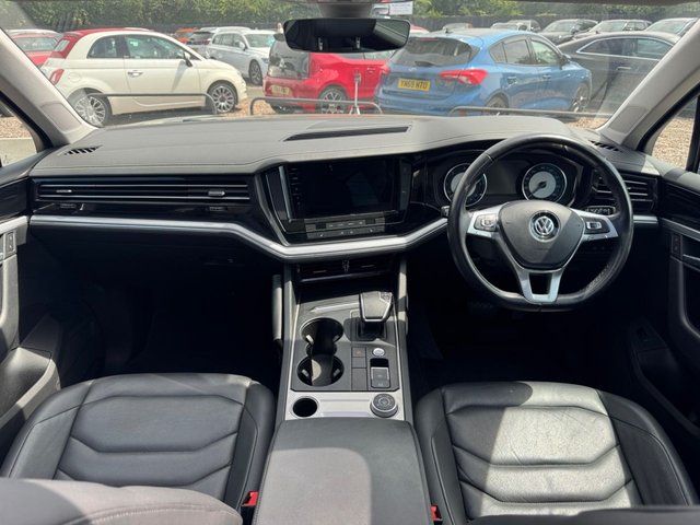 View our VOLKSWAGEN TOUAREG