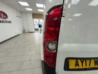 USED 2017 17 VAUXHALL COMBO 1.3 CDTi 2000 16v Temperature Controlled 3dr Diesel Manual FWD L1 H1 (133 g/km, 94 bhp) One owner