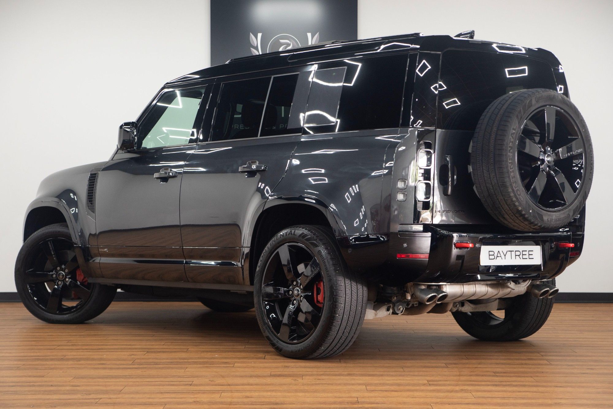 USED 2025 25 LAND ROVER DEFENDER 110 5.0 P425 V8 X SUV 5dr Petrol Auto 4WD Euro 6 (s/s) (425 ps) 