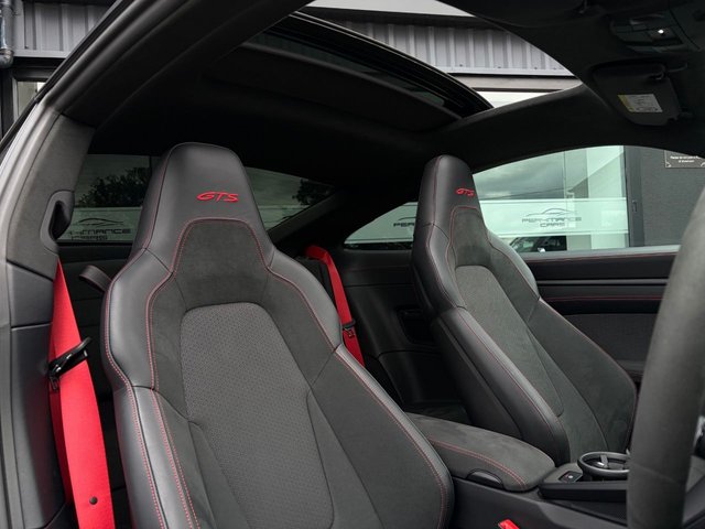 View our PORSCHE 911
