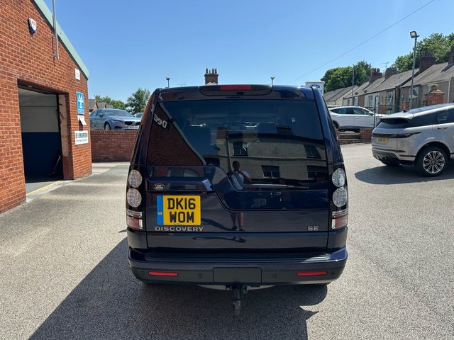 View our LAND ROVER DISCOVERY 4